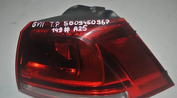Volkswagen Golf VII Rear/tail lights 5G0945096P 90052052A M90052052A1028