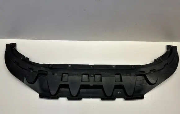 Audi Q7 4M Front bumper skid plate/under tray 4M0807611A R0X564