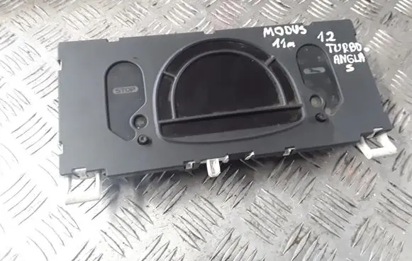Renault Modus Speedometer (instrument cluster) 8200668077