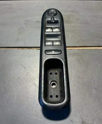 Peugeot 407 Electric window control switch 532645