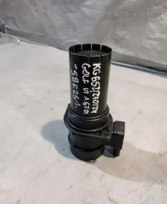 Volkswagen Golf VI Mass air flow meter 8ET358095
