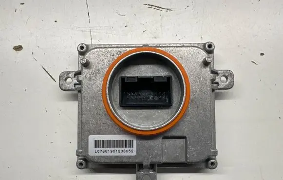 Audi A6 S6 C7 4G Headlight ballast module Xenon 4G0907397R 10100900006 LTM111C