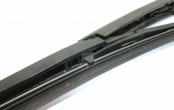 KIA Sorento Rear wiper blade arm
