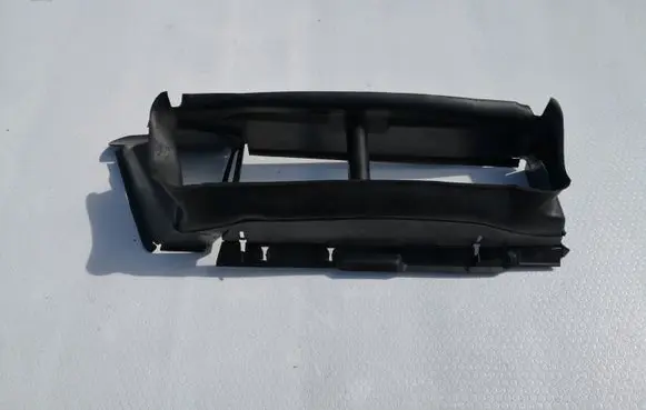 Ford Focus Intercooler air channel guide EM2BR020A26AC