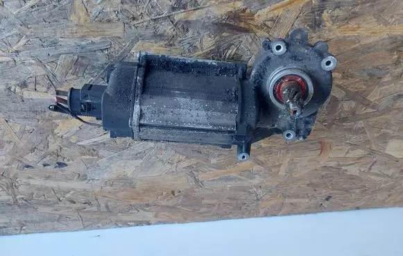 Volkswagen Tiguan Steering rack 1K0909144M