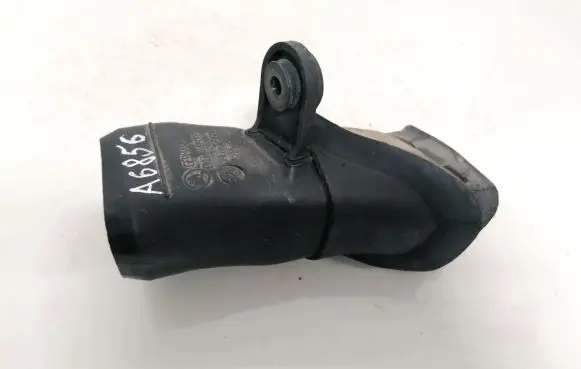 Skoda Octavia Mk1 (1U) Air intake hose/pipe 1u0129604 446093