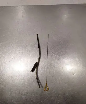 Toyota Avensis Verso Oil level dip stick 