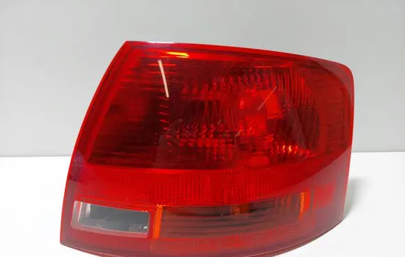 Audi A4 S4 B7 8E 8H Rear/tail lights 8E9945096