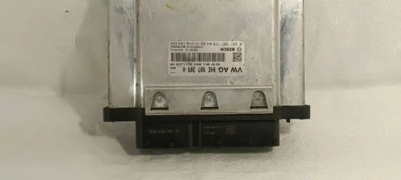 Volkswagen Golf VII Engine control unit/module 04E907309A 0261S07726