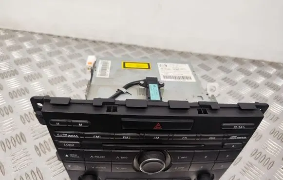 Mazda CX-7 Radio/CD/DVD/GPS head unit EH6366ARXA