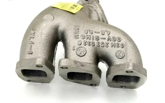 Audi Q7 4L Exhaust manifold 03H253032C