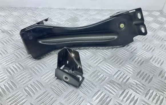 Audi TT TTS Mk2 Fender mounting bracket 8J0821136F 8J0810660B
