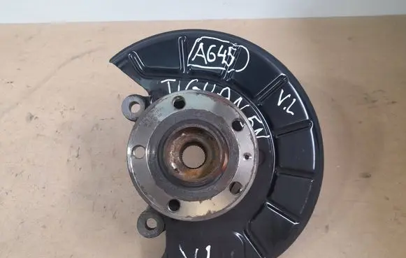 Audi Q3 8U Front wheel hub spindle knuckle 1K0407255A