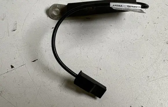 Ford Mustang VI Aerial antenna amplifier 7CP118K891CA