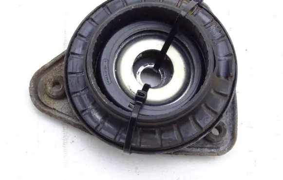 Peugeot 308 Coil spring mount 9807791380