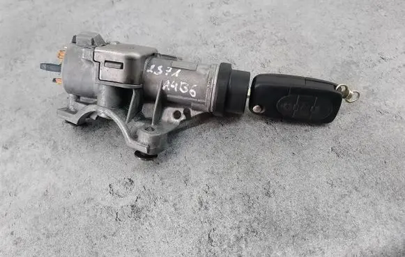 Audi A4 S4 B6 8E 8H Ignition lock 4B0905851G