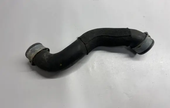 Mercedes-Benz C W204 Engine coolant pipe/hose A2125018282 2125018282