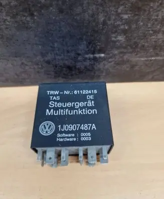 Volkswagen Golf IV Other relay 1J0907487A 61122415 0005