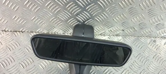 Rear view mirror (interior)