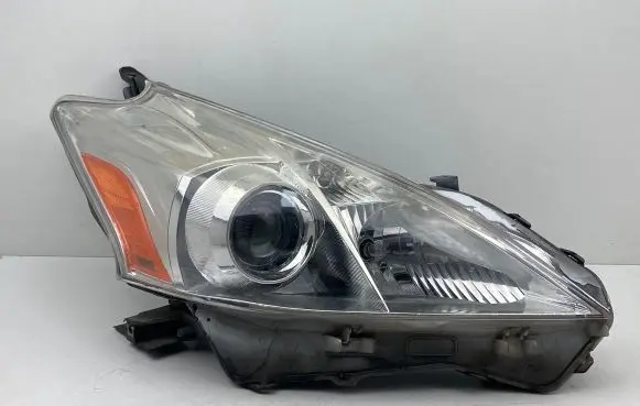 Toyota Prius+ (ZVW40) Headlight/headlamp