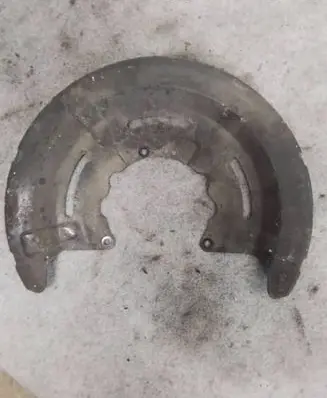Renault Master III Rear brake disc plate dust cover 441510001R