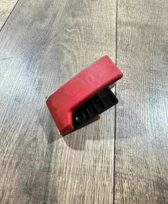 Engine bonnet (hood) release handle