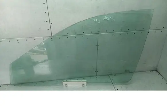 Volvo S40, V40 Front door window glass four-door 
