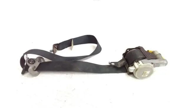 Mazda 5 Front seatbelt T89334T