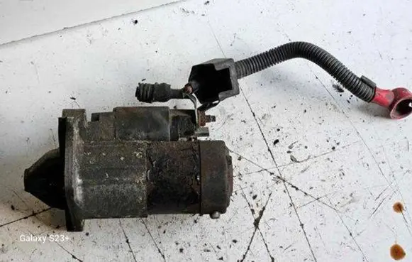 Renault Scenic II - Grand scenic II Starter motor M000T87881 B624 8200306595