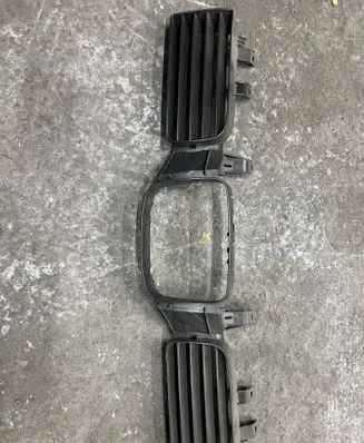 Seat Toledo II (1M) Front grill