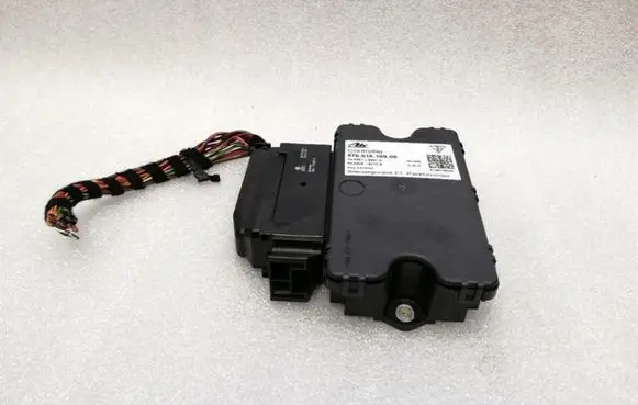 Porsche Panamera (970) Hand brake control module 97061810909