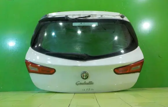 Alfa Romeo Giulietta Tailgate/trunk/boot lid 18AB16 A105246EC19F4353B1