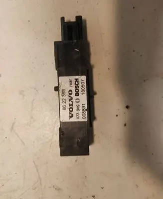 Volvo V70 Airbag deployment crash/impact sensor 8622365