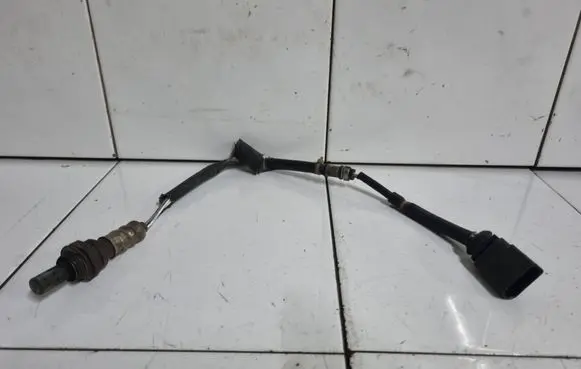 Volkswagen PASSAT B6 Lambda probe sensor 06a906262bs