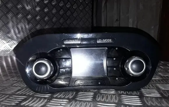 Nissan Juke I F15 Climate control unit 248451KA1A