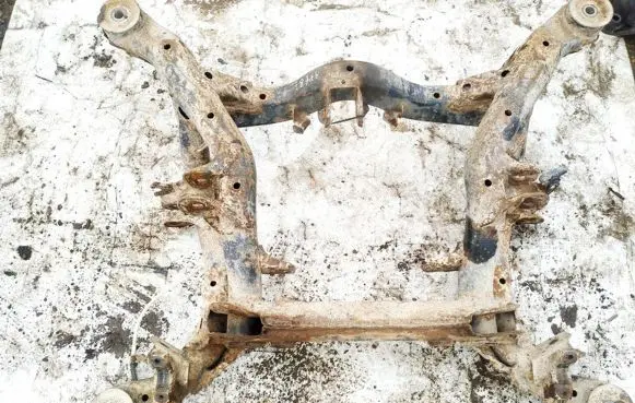 Volkswagen Touareg I Rear subframe 