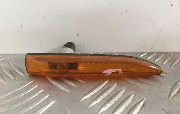 BMW 7 E65 E66 Front fender indicator light 8379685 155659