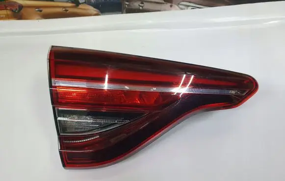 Renault Clio V Tailgate rear/tail lights