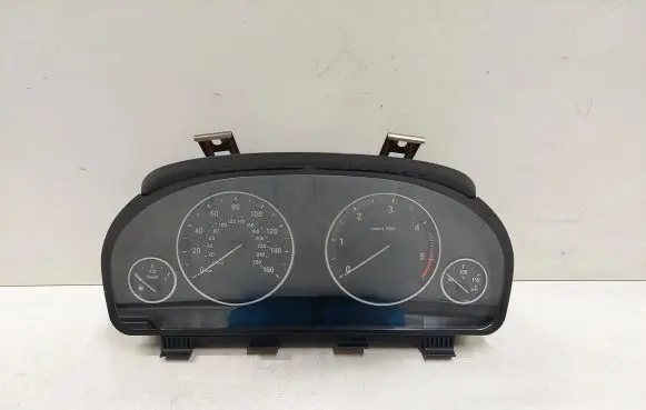 BMW 5 F10 F11 Speedometer (instrument cluster) 924934701 25811511