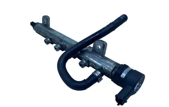 Opel Zafira B Fuel main line pipe 0445214057 036750L2 55200251