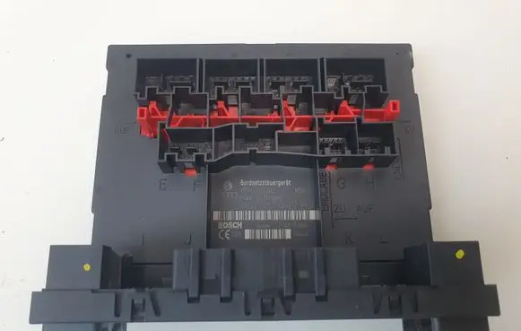 Volkswagen PASSAT B6 Comfort/convenience module 3C0937049AJ 07313195 F005V00661
