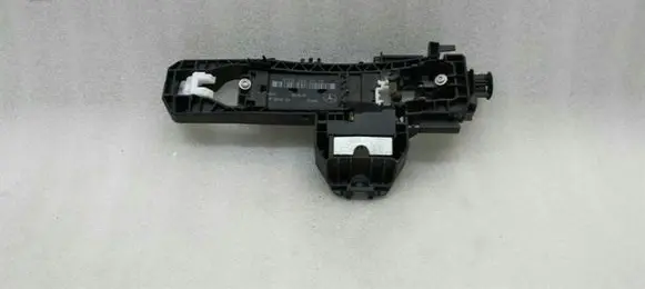 Mercedes-Benz CLA C117 X117 W117 Front door exterior handle/bracket A2047602834