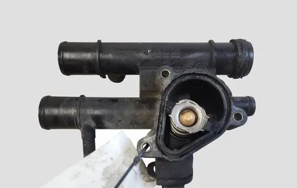 Renault Trafic II (X83) Thermostat/thermostat housing 8200262235 8200262236 8200262237