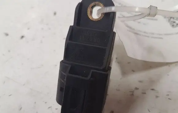 BMW 5 E60 E61 Camshaft position sensor 779225604