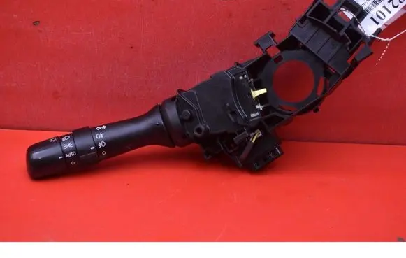 Toyota Avensis Verso Headlight wiper switch 17F373