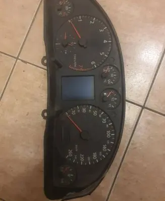 Audi A6 S6 C5 4B Speedometer (instrument cluster) 8D0919880R 88311264 11000888600