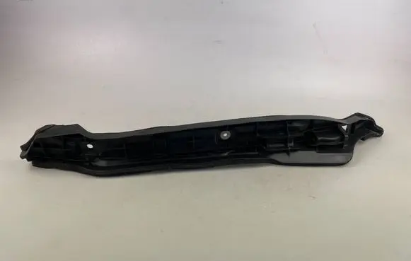 Toyota Prius (XW50) Fender end trim 5382747050 53827-47050