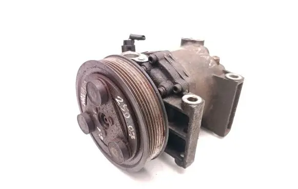 Nissan Navara Air conditioning (A/C) compressor (pump) 92600-EB40B