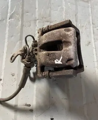 Skoda Superb B6 (3T) Rear brake caliper 610E