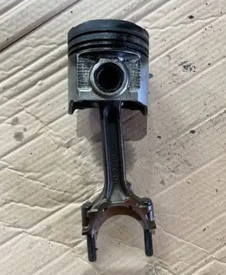 Nissan Primera Piston 5M3